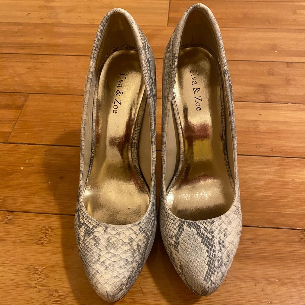 Eva & Zoe animal print women’s shoes
